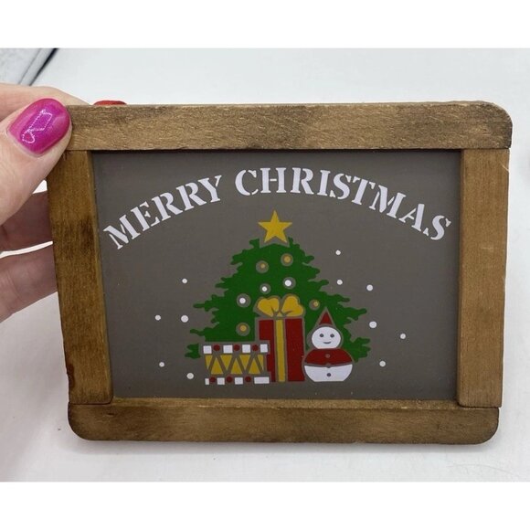 Vintage Wooden Christmas Ornaments Lot 5 Wreath Stocking Nutcracker Hand Painted - Picture 7 of 12